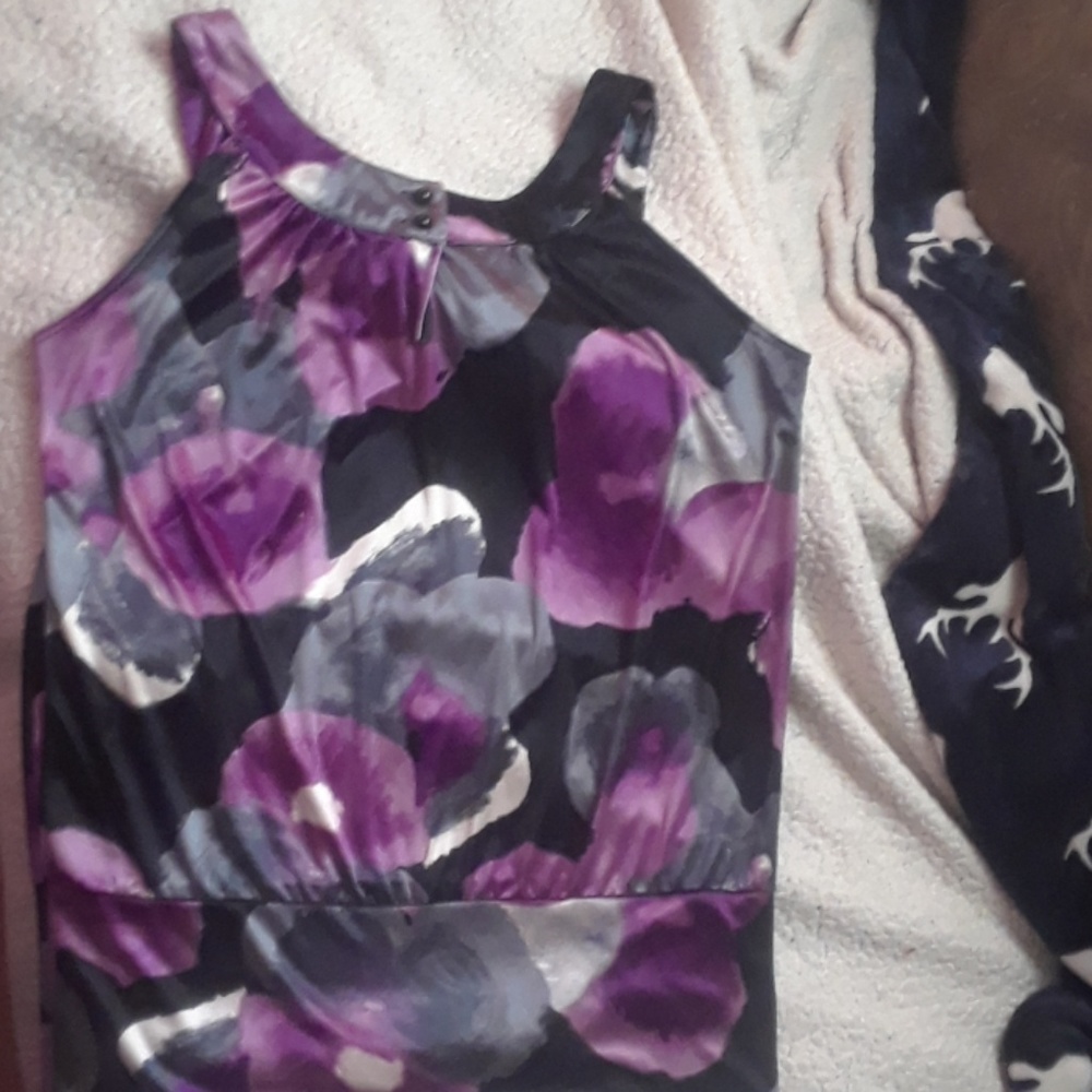 blouse - Picture 3 of 3